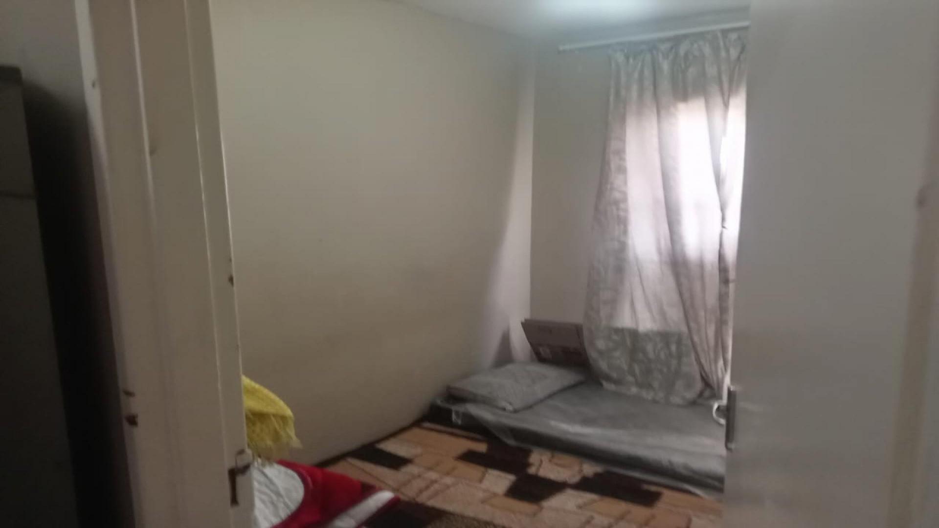 Bed Room 2 of property in Commercia