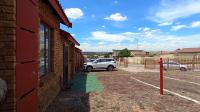 Front View of property in Olievenhoutbos