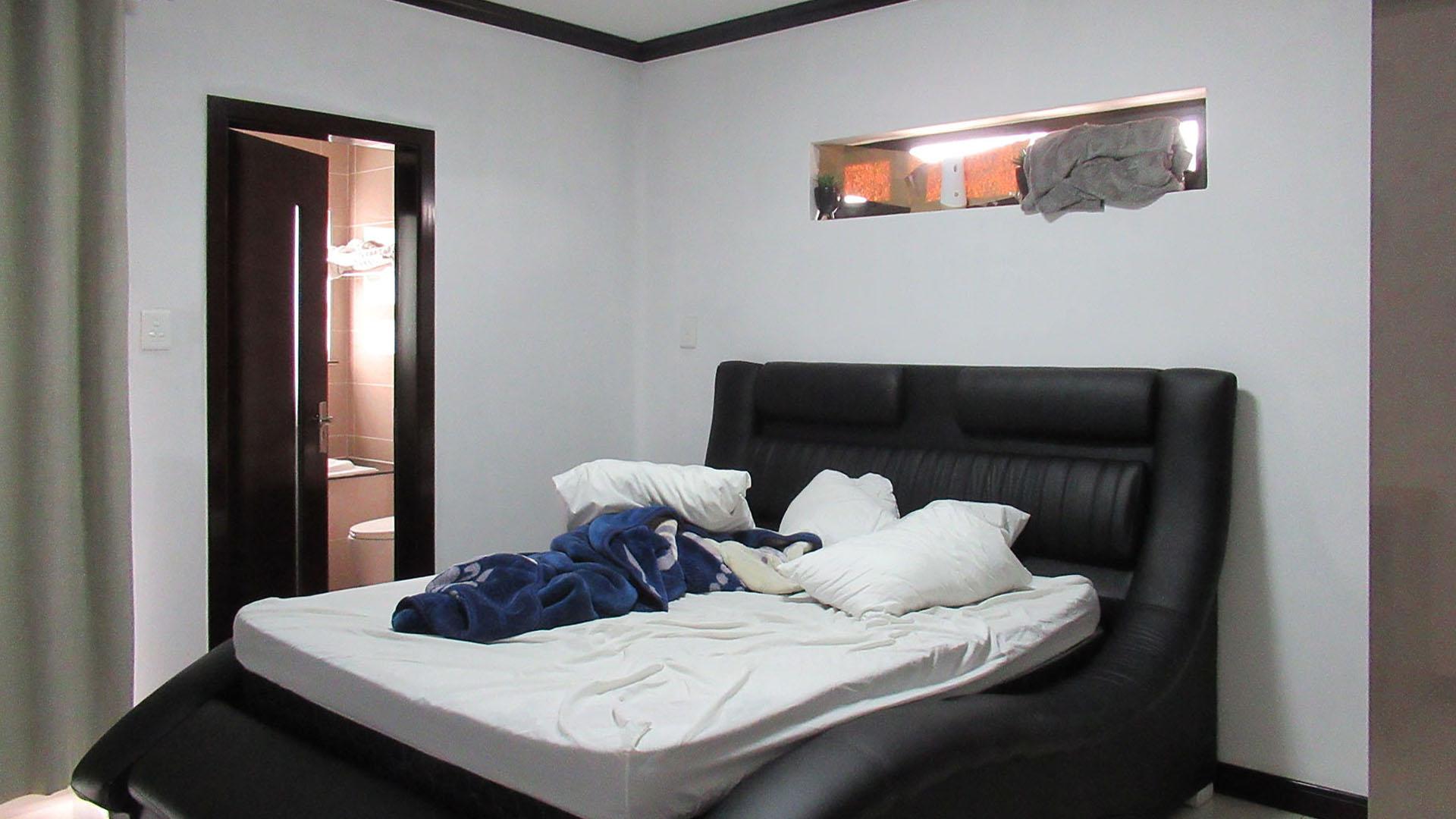 Bed Room 1 of property in Kengies