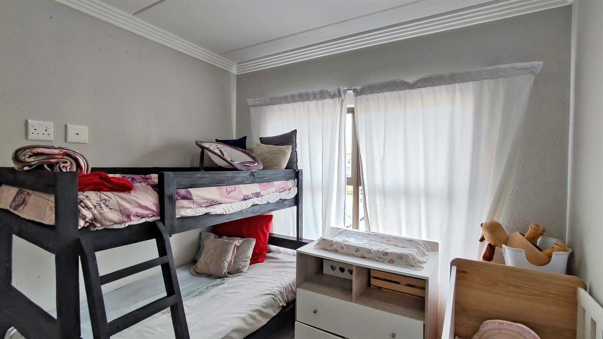 Bed Room 1 - 12 square meters of property in Jansen Park