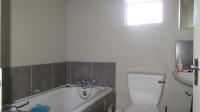 Bathroom 1 - 4 square meters of property in Fleurhof