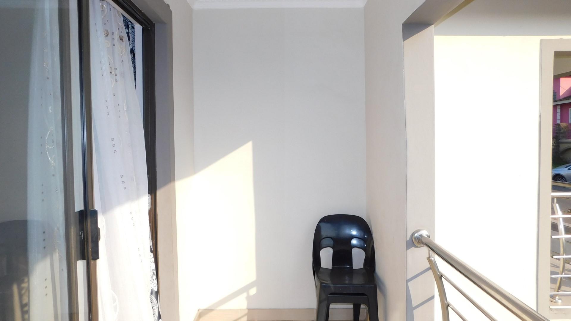 Balcony - 17 square meters of property in Demat