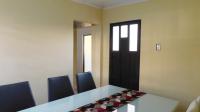 Dining Room - 11 square meters of property in Demat