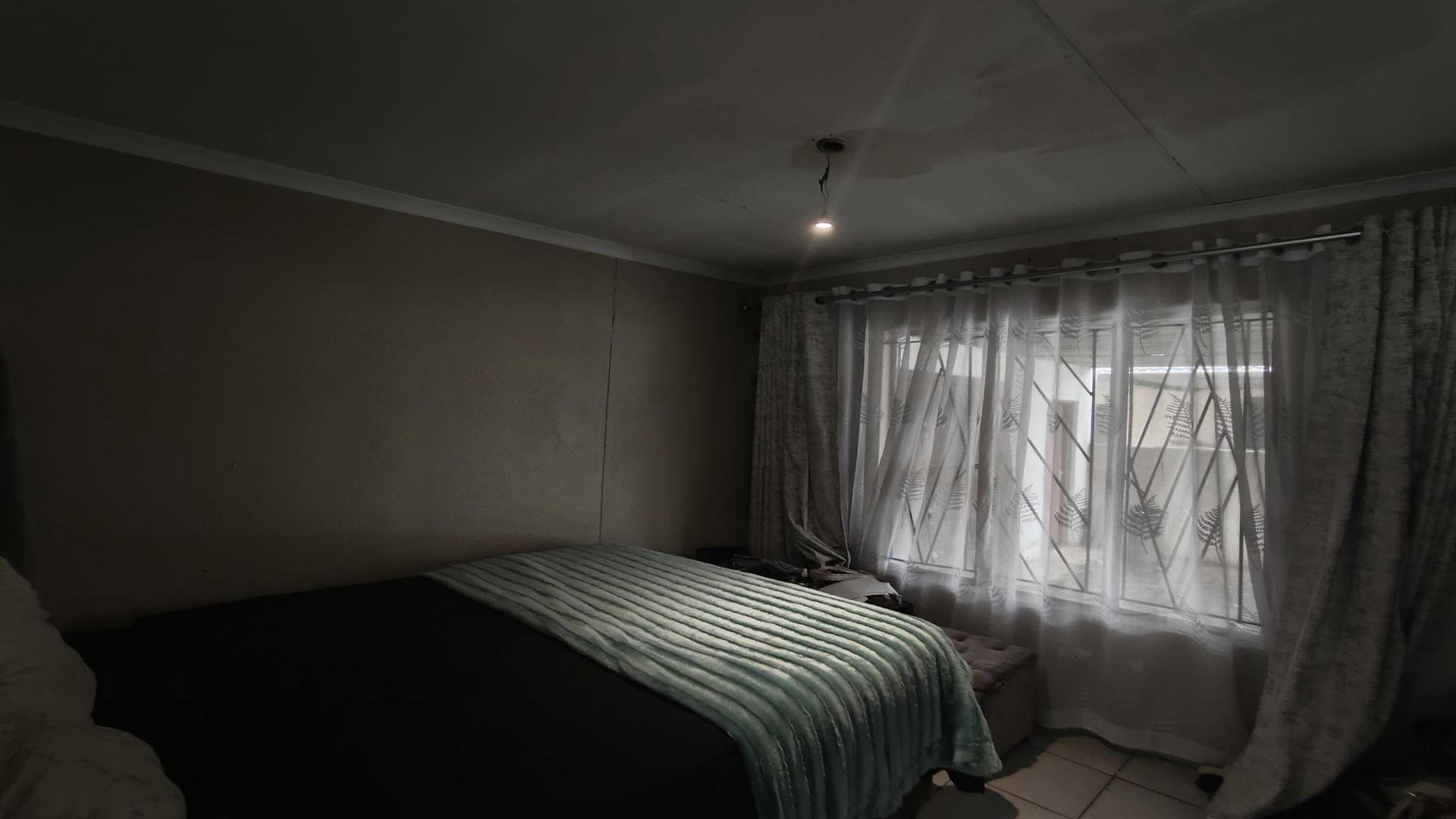 Bed Room 2 of property in Dawn Park