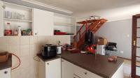 Kitchen - 63 square meters of property in Crowthorne AH