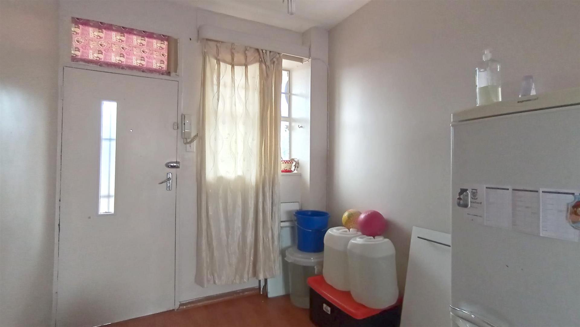 Dining Room - 10 square meters of property in Sunnyside