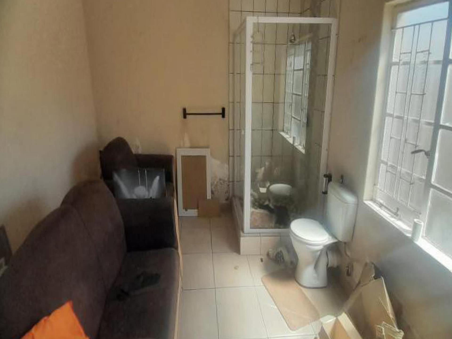 Rooms of property in Potchefstroom