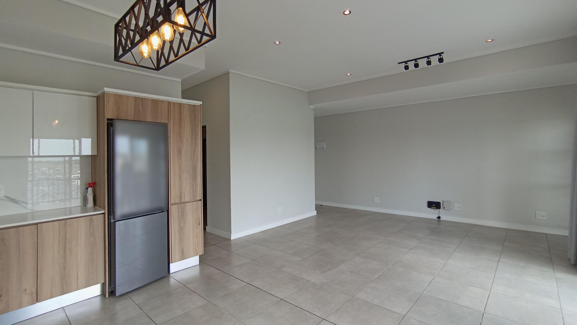 Lounges - 25 square meters of property in Waterval Estate