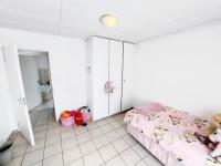 Bed Room 1 - 13 square meters of property in Liefde en Vrede
