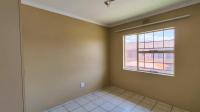 Bed Room 2 - 11 square meters of property in Crystal Park