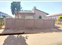 3 Bedroom 1 Bathroom House for Sale for sale in Lawley
