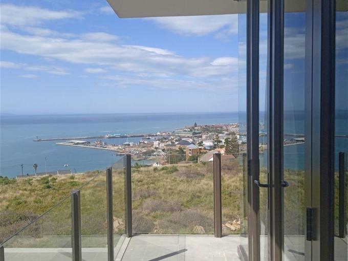 2 Bedroom Apartment for Sale For Sale in Mossel Bay - MR597115