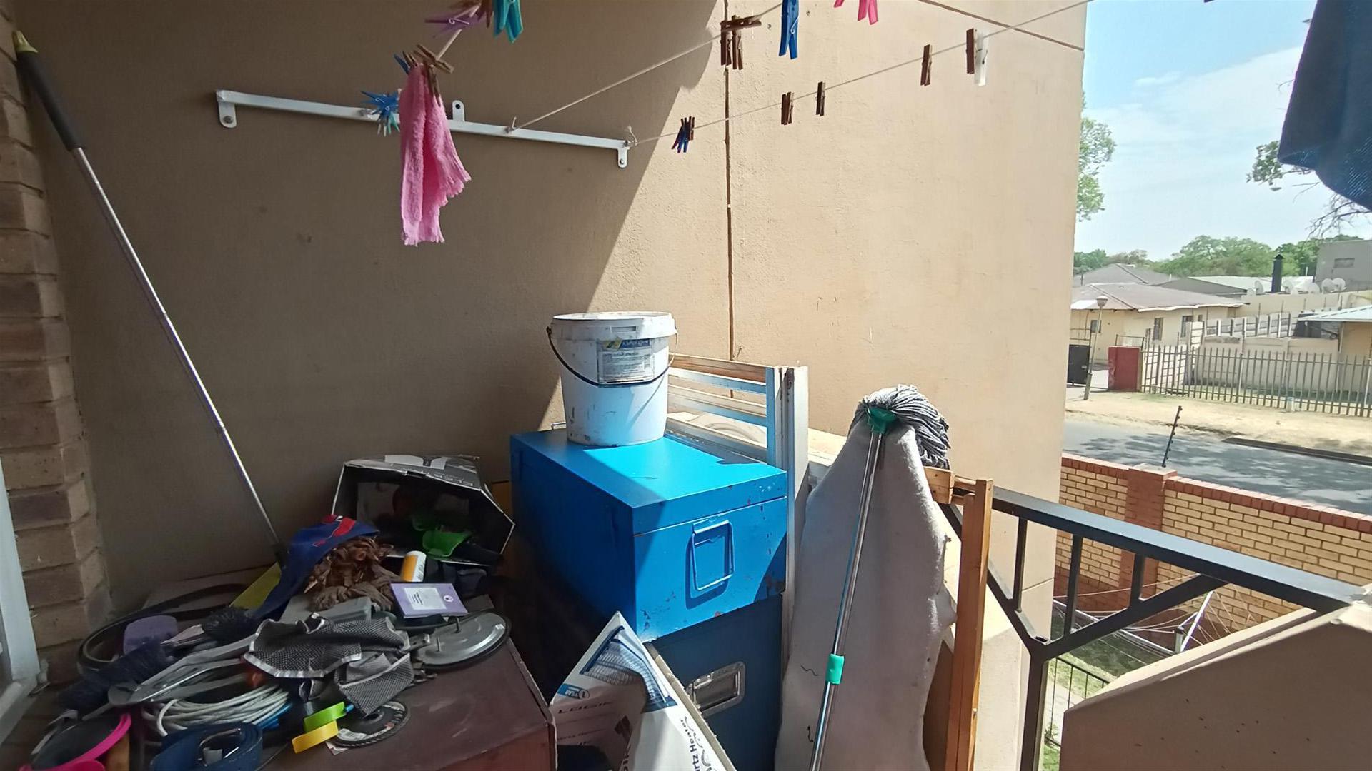 Balcony - 5 square meters of property in Comet