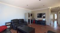 Lounges - 25 square meters of property in The Orchards