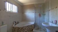 Main Bathroom - 8 square meters of property in The Orchards