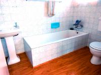  of property in Robertsham