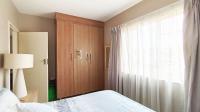 Main Bedroom - 13 square meters of property in Monavoni