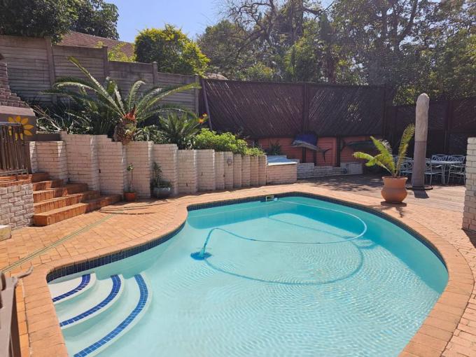 4 Bedroom House for Sale For Sale in Fairview MR597516 M