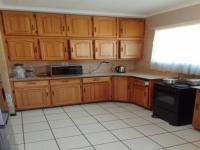 Kitchen of property in Pioneer Park (Newcastle)