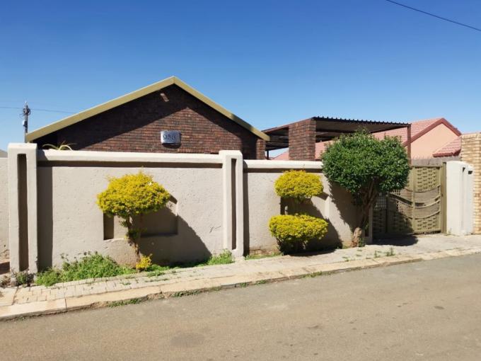 3 Bedroom House for Sale For Sale in Pimville - MR598227