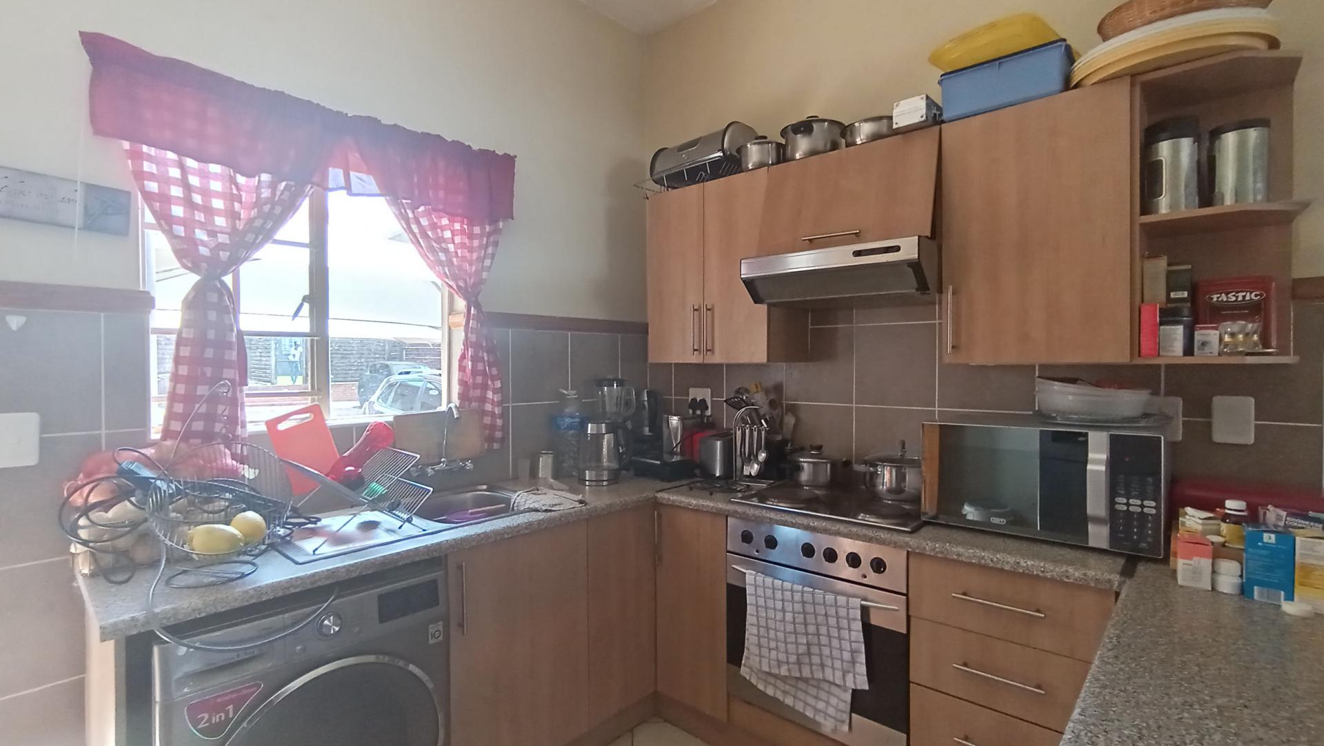 Kitchen - 8 square meters of property in Rynfield