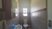 Main Bathroom - 5 square meters of property in Rynfield