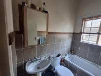 Bathroom 1 - 5 square meters of property in Rynfield