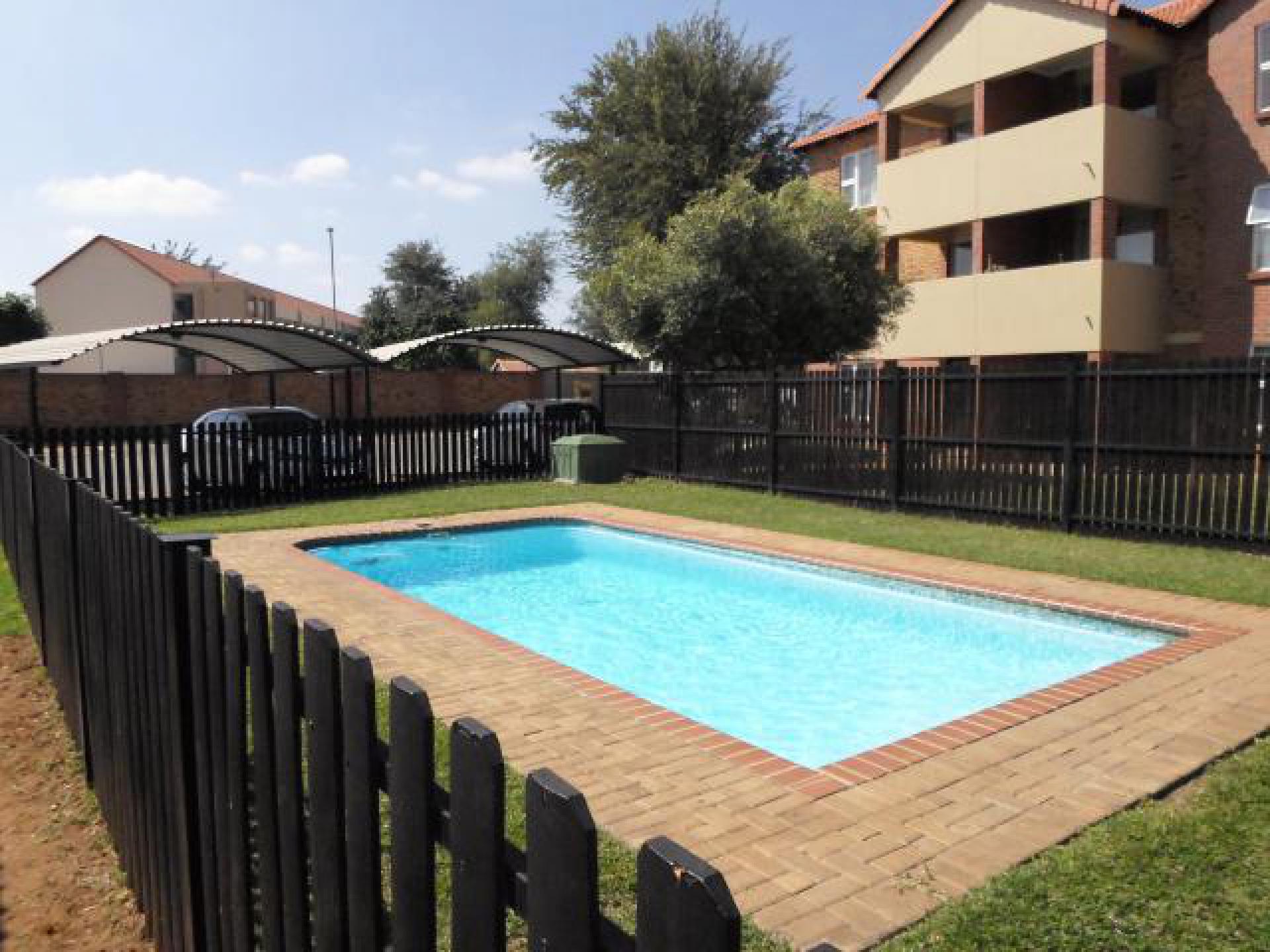Entertainment of property in Onverwacht