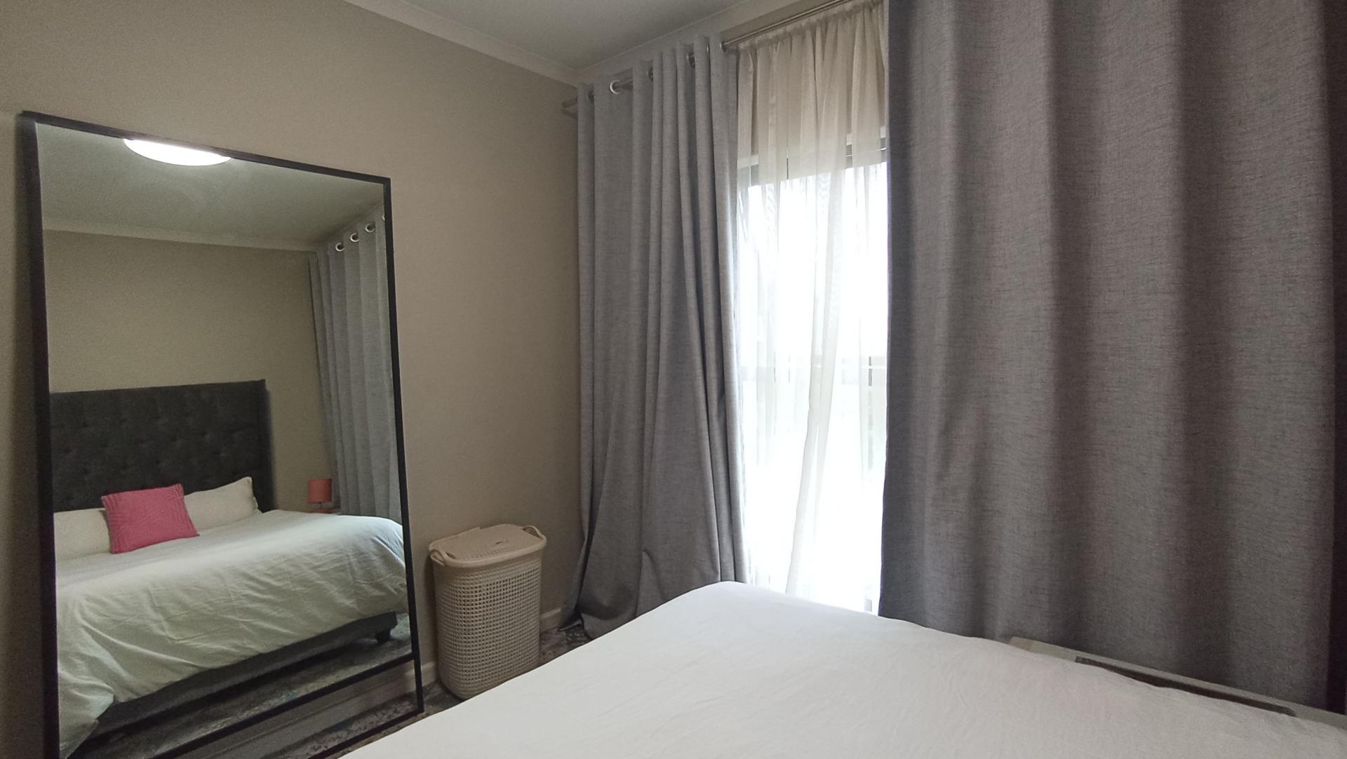 Main Bedroom of property in Noordhang