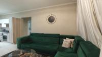 Lounges - 23 square meters of property in Noordhang