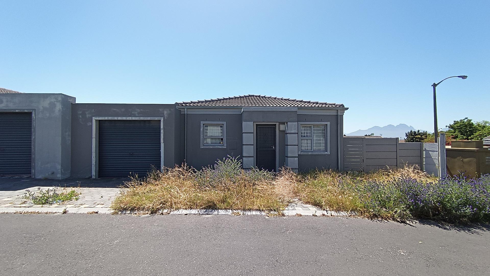 Front View of property in Bernadino Heights