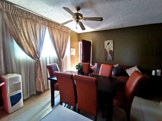 2 Bedroom Apartment for Sale For Sale in Pretoria West - MR598332