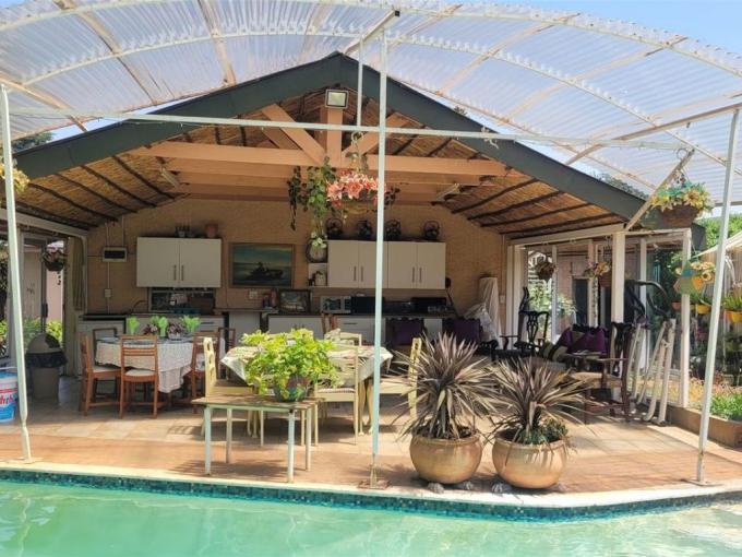 4 Bedroom House for Sale For Sale in Brakpan - MR598364
