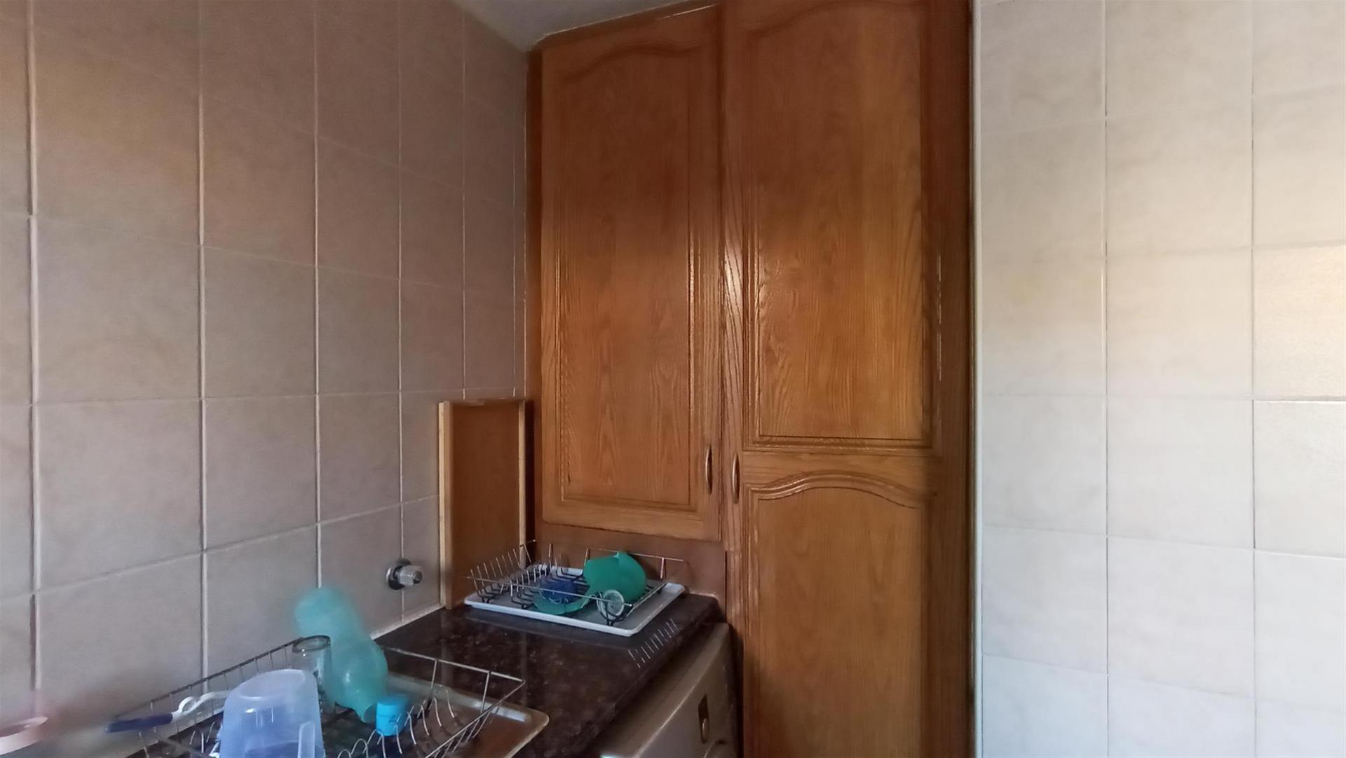 Scullery - 4 square meters of property in Terenure