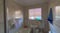 Bathroom 1 - 6 square meters of property in Terenure