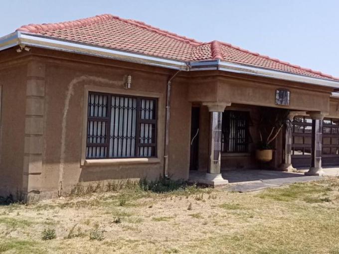 5 Bedroom House for Sale For Sale in Jameson Park MR598517