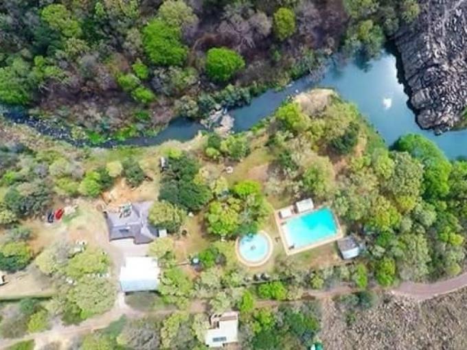 14 Bedroom Commercial for Sale For Sale in Magaliesburg MR