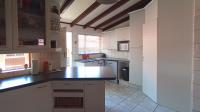 Kitchen - 22 square meters of property in Blairgowrie