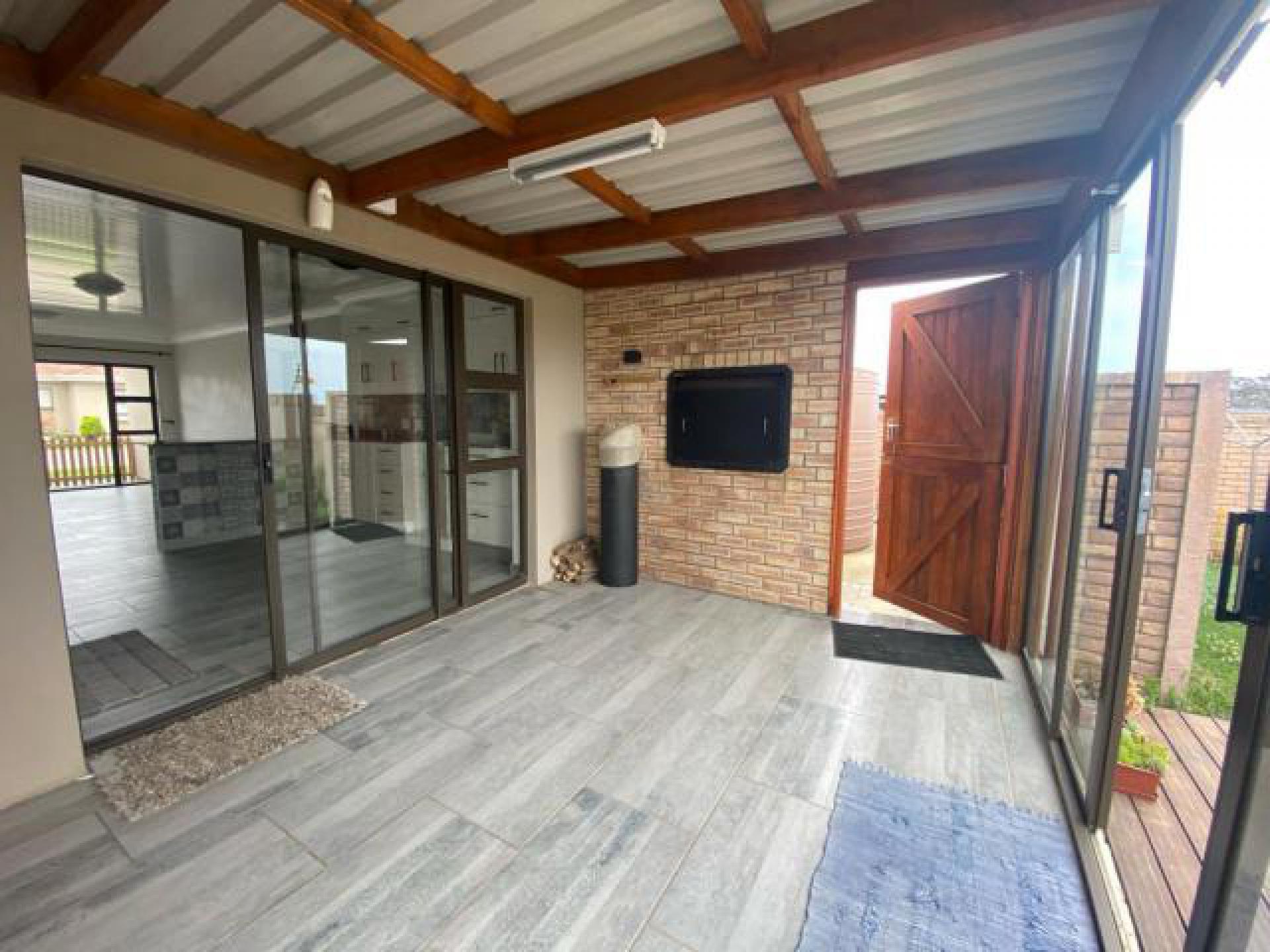 Patio of property in Kwelera