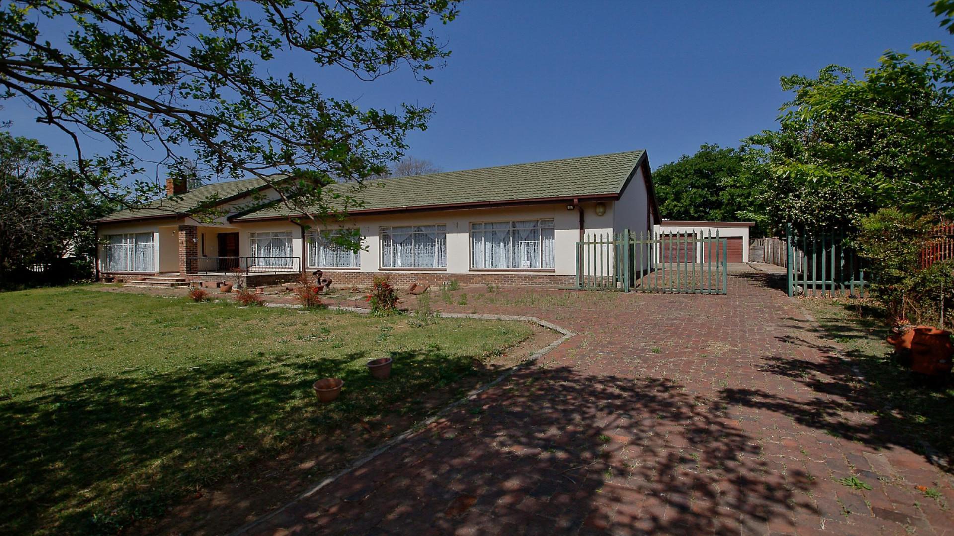 Front View of property in Ermelo