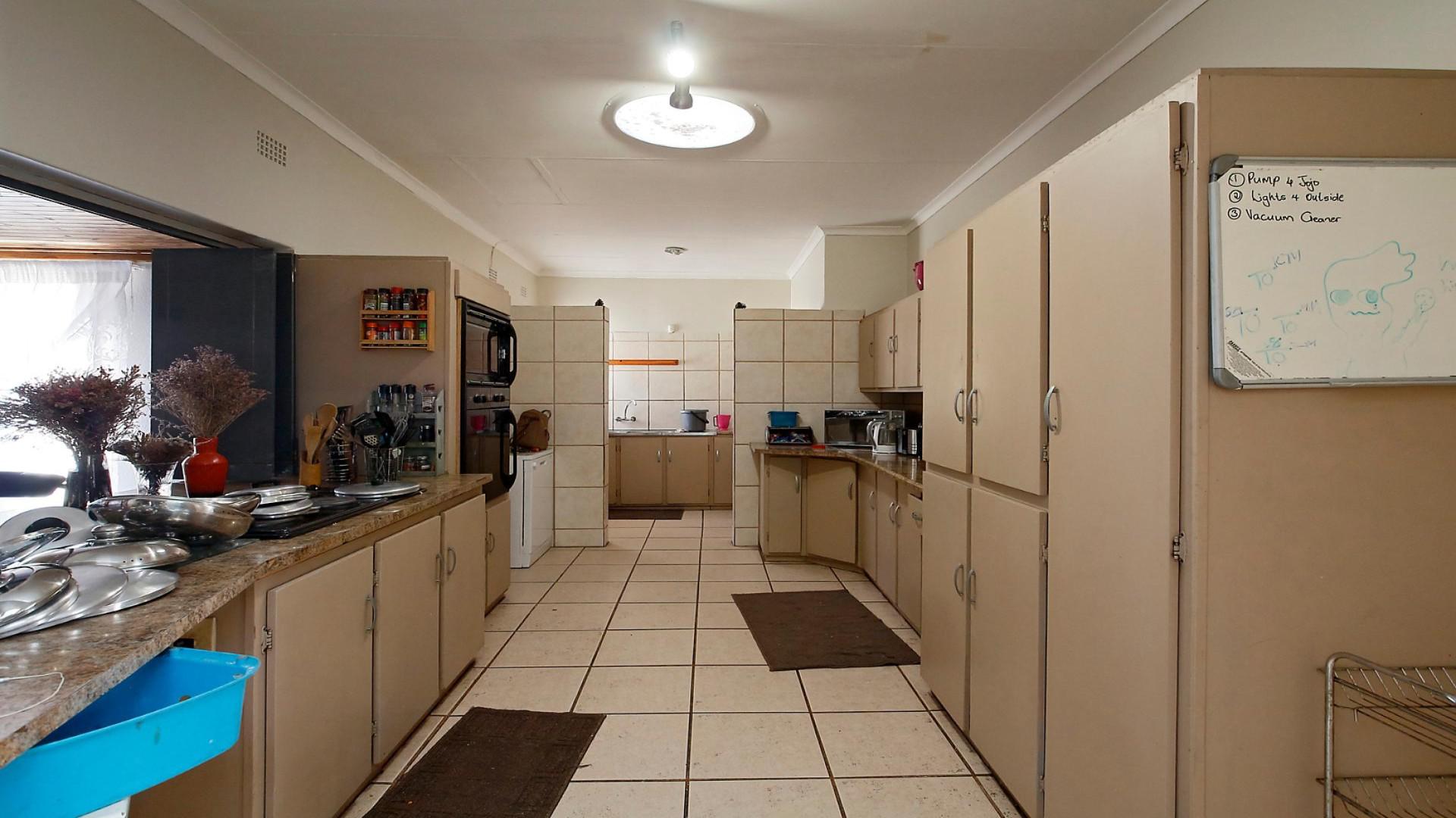 Kitchen of property in Ermelo
