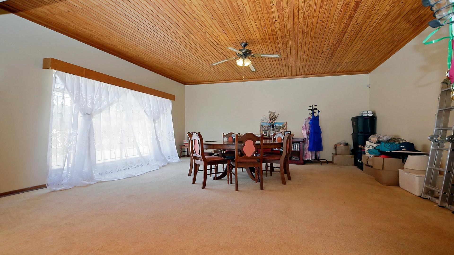 Dining Room of property in Ermelo