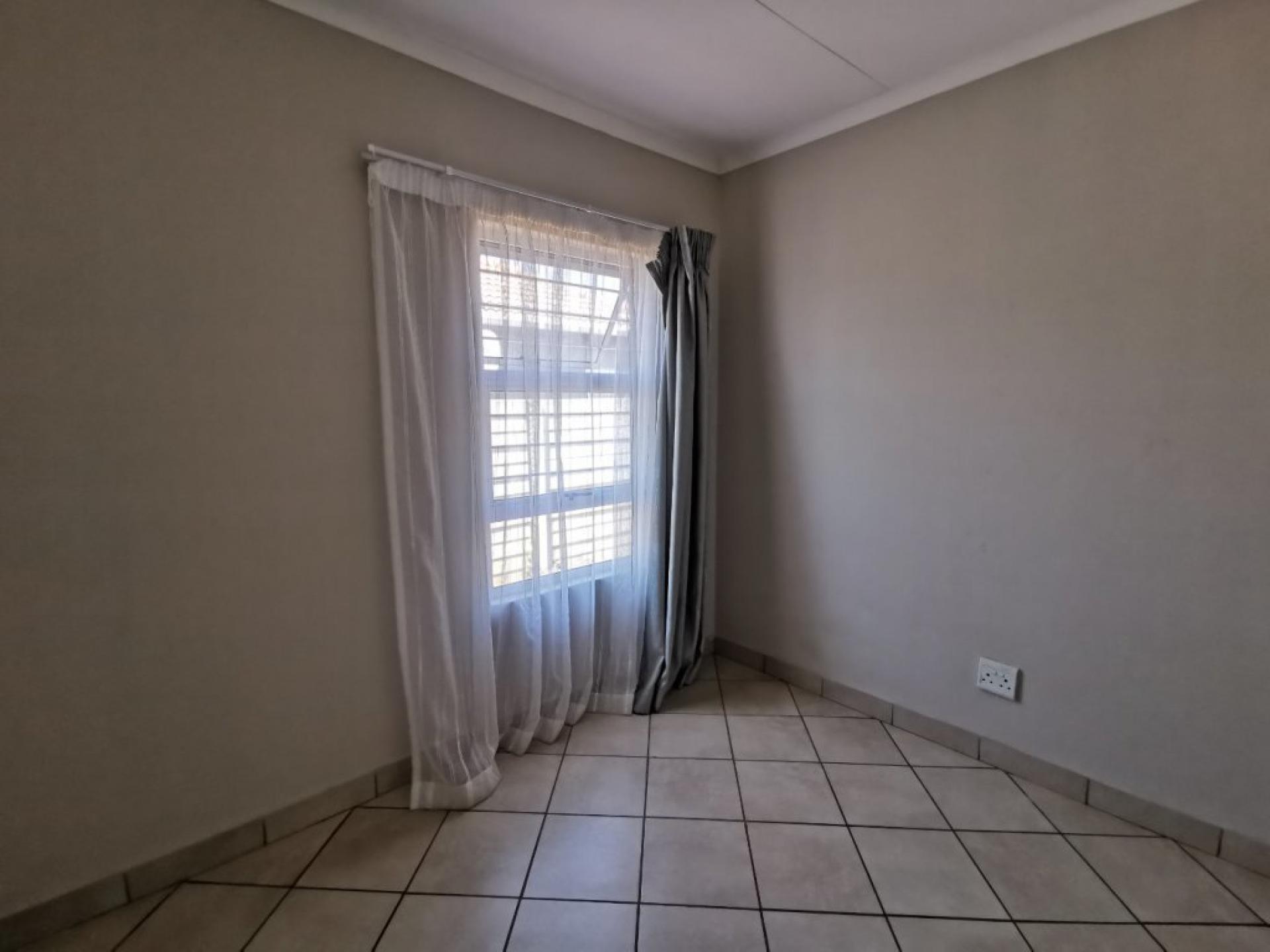 3 Bedroom House for Sale For Sale in Kirkney - MR599871 - My