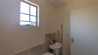 Bathroom 1 - 4 square meters of property in Dawn Park