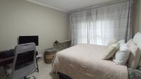 Main Bedroom - 17 square meters of property in Noordhang