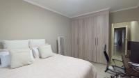 Main Bedroom - 17 square meters of property in Noordhang