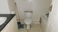 Main Bathroom - 5 square meters of property in Musgrave