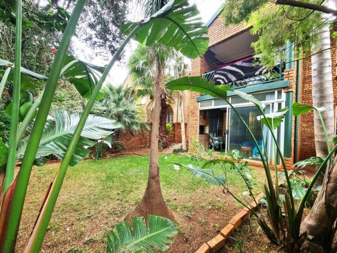 2 Bedroom Simplex for Sale For Sale in Faerie Glen - MR600179