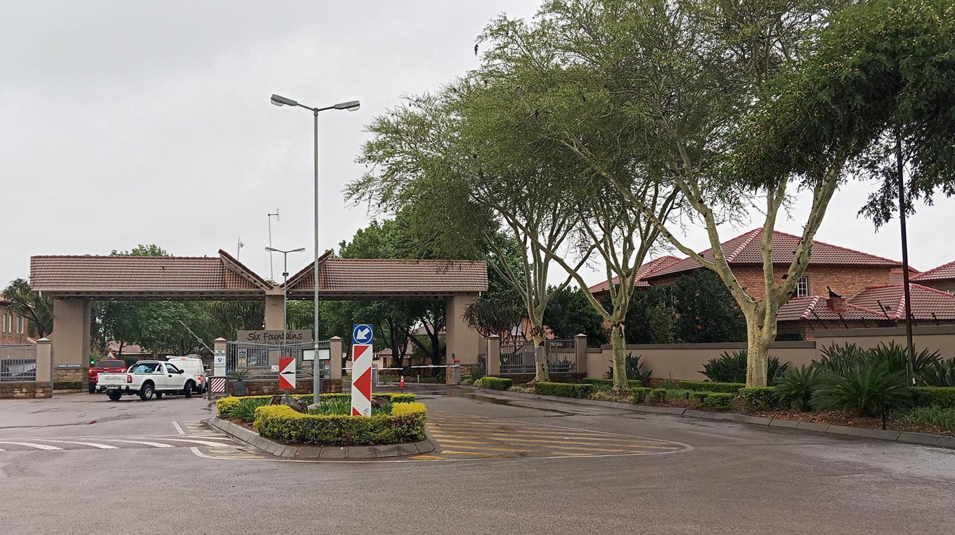 Front View of property in Six Fountains Estate