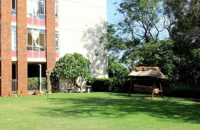 2 Bedroom Sectional Title to Rent in La Montagne - Property to rent - MR600337